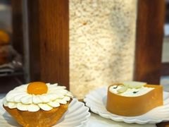 -VERIE BAKEHOUSE