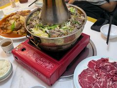 -撒拉人家.酸菜牦牛肉火锅