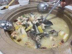 -抚仙湖石锅鱼菌园(明星鱼洞分店)