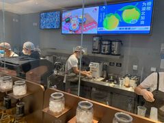 -喜茶(北京华贸购物中心店)