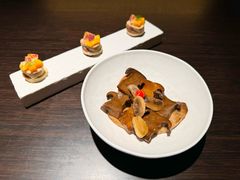 酥皮鹅肝配鲜无花果酱-庐灶江南·江南菜·四合院Bistro(东直门雍和宫·原华侨宾馆店)