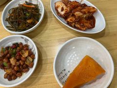 -牛信亭韩国料理·炭火烤肉(紫藤路店)