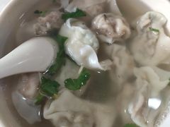 鲜肉虾仁馄饨-南城香·饭香串香馄饨香(富丰桥店)