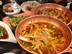 -云海肴·汽锅鸡·云南菜(天山百盛优客店)