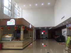 -窦店服务区-停车场