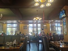 大堂-峰瑞藏地美食·石锅鸡·牦牛肉(大昭寺品牌店)