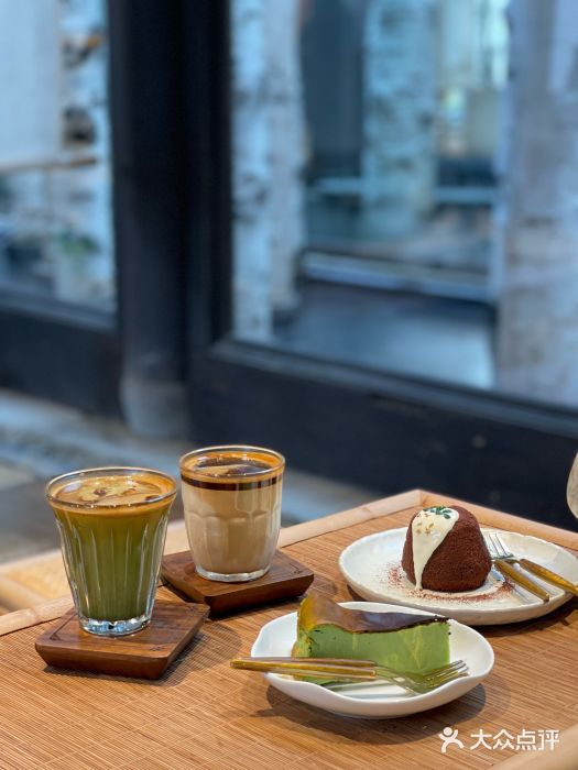 Metal hands·铁手咖啡图片