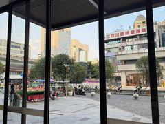 -成都武侯祠希尔顿惠庭酒店