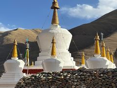 -比如骷髅墙景区