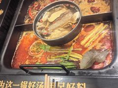 -老牌坊云南鱼豆花火锅(爱建店)