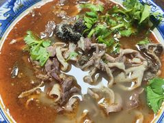 羊杂碎-白老大羊杂碎稍麦