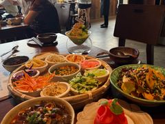 -包整·丝娃娃(一览甲秀楼风景店)