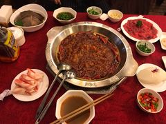 -山城年华老火锅(玉林店)