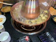 -果松木炭酸菜铜火锅·外婆参鸡汤