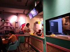 -汇吃汇喝美食街(上海建发浦悦荟广场店)