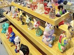 -郑在DIY·潮玩银饰绘画手作(中央大道旗舰店)