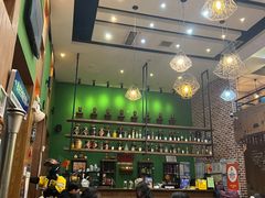 -香巴拉云南餐厅(华莱坞店)