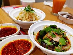 牛肉拌秋耳-喜家德虾仁水饺(南山书城店)