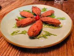 -SISTERS BAR RESTAURANT川意酒馆(嘉善老市H楼店)