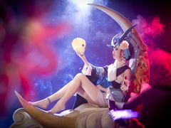-九月鹰飞汉服摄影工作室
