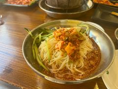 -韩风烤牛肉冷面店