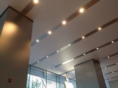 -Apple零售店(华贸购物中心店)