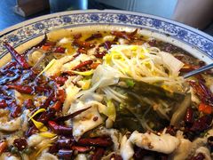 -桂二老坛酸菜鱼(三街两巷店)