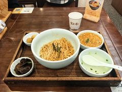 -蟹上黄·蟹黄面·江南糖水(人民广场店)