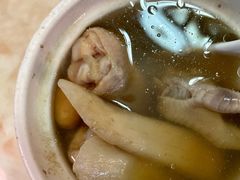 扁豆薏米炖鸡脚-信行丰炖品皇店(光孝路店)