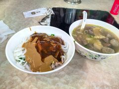 -华威达牛庄(黄埔大道西店)