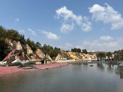 -彩色沙林风景区