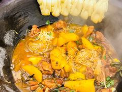 风味排骨锅-小媳妇铁锅炖鱼(世博园店)