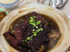 -老码头黑皮肘子锅包肉熏酱水饺(文政街店)
