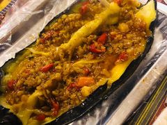 -布尔津河堤夜市