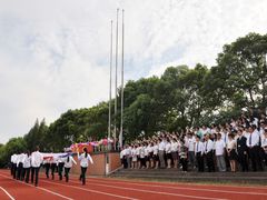 -上海市民办金苹果学校