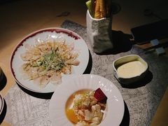薄切鲜鱼片-穹六人间 people 6(岳阳路店)