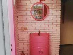 -喵屿·大理花园猫咖