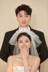 -至臻微拉婚纱摄影