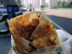 -正宗杂粮煎饼香软鸡蛋饼