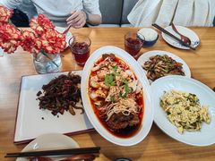 -山茶云南菜(永安里店)