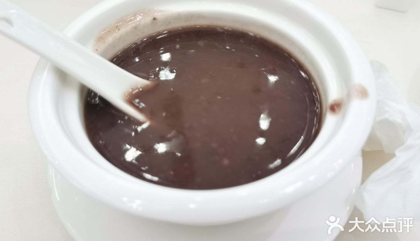 皮蛋瘦肉粥每次必点 「云吞面」一份不够，又上一份