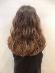 -PE SALON