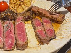 -MONICH牛排融合餐厅(和义大道购物中心店)