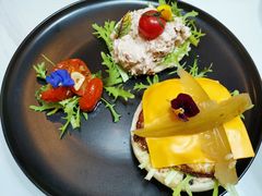 燕麦提子金枪鱼贝果-吃饼人西餐(南开店)