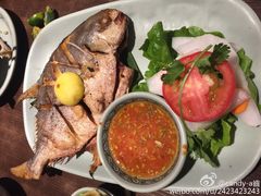 -大头虾越式风味餐厅(光明广场店)