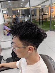 -尤司男士国潮理发馆