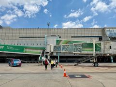 -奥利弗·雷金纳德·坦博国际机场