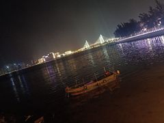 -万绿园