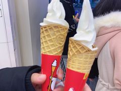 魔天脆脆冰淇淋-蜜雪冰城(万象新城商业街店)