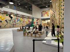 -ROCKPLUS攀岩馆(环宇城店)